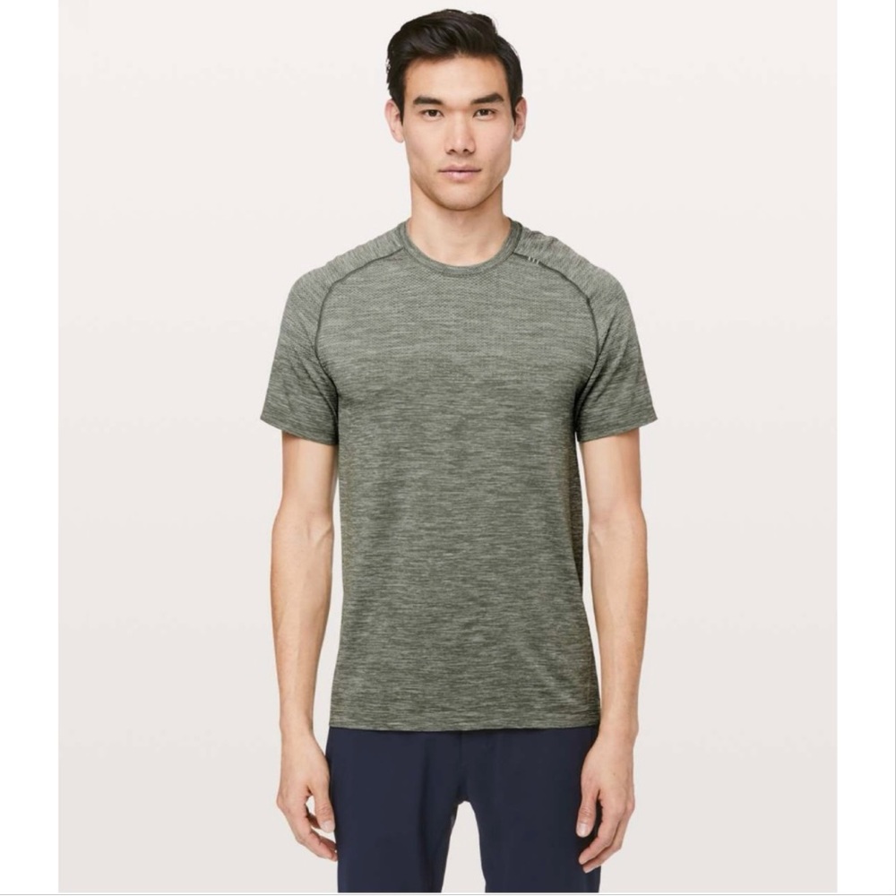 Lululemon Metal Vent Tech Short Sleeve in Ocean Mist and Grey Sage